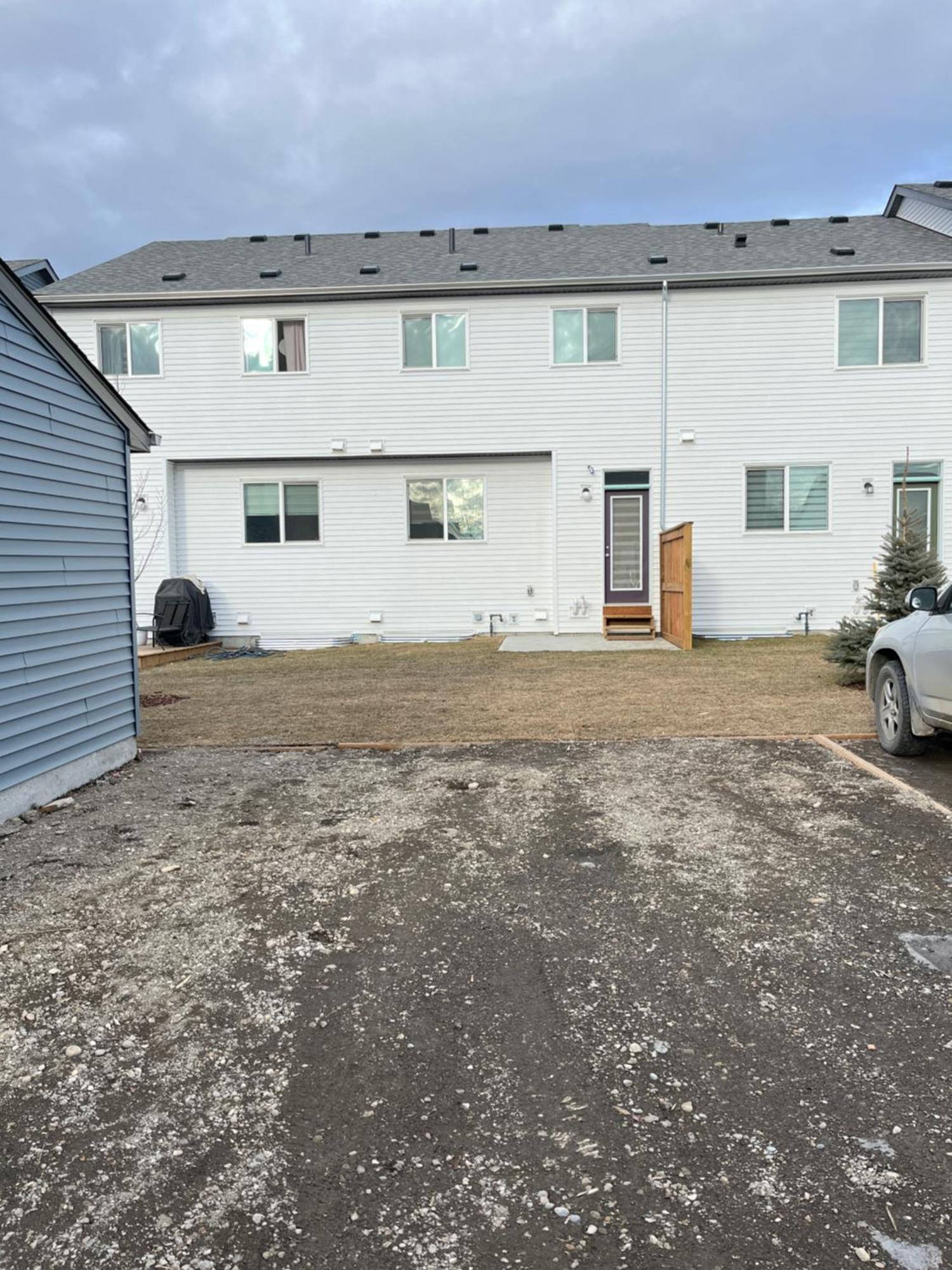 Private Entire Townhouse Retreat Close To Lake Calgary Bagian luar foto